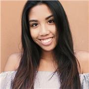 Ragazza con tanta voglia di mettersi in gioco e dare il massimo per i propri ragazzi, segue una bambina delle medie da due anni con le ripetizioni. Disposta a conciliare il lavoro con l'Università